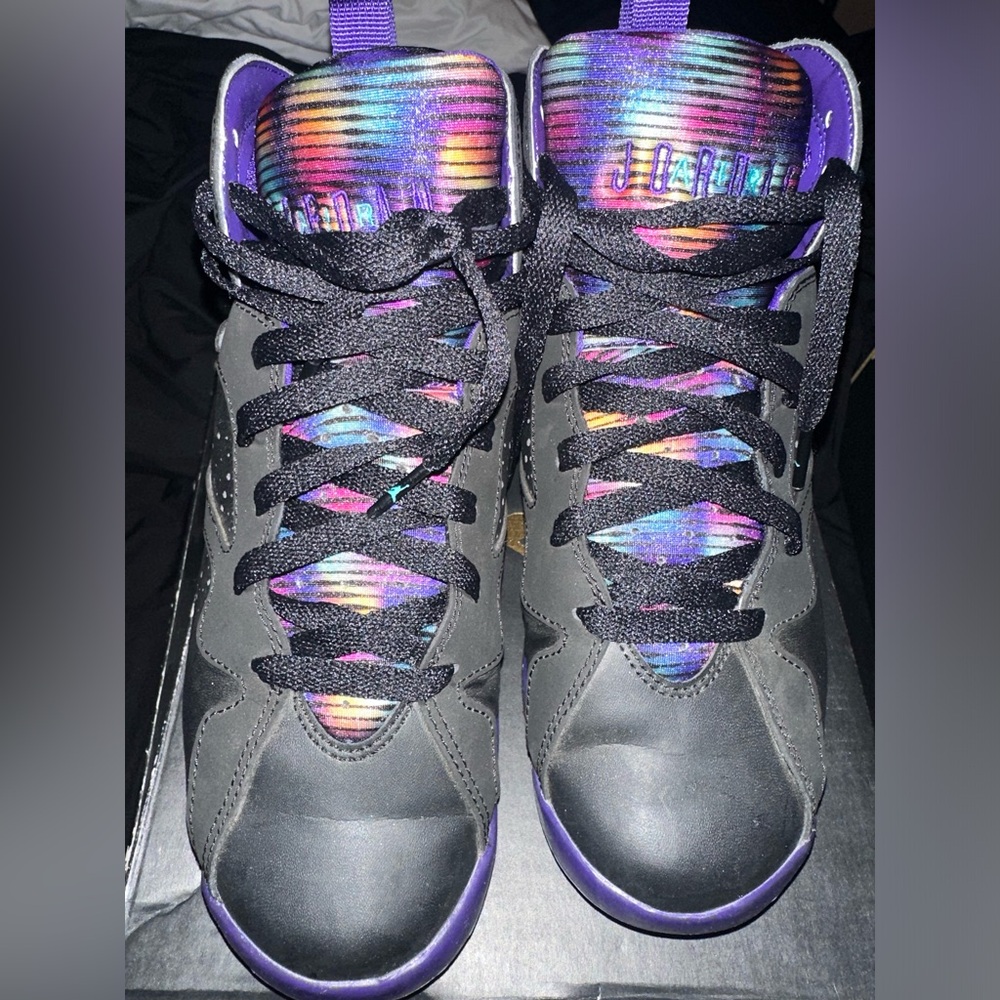 Lola bunny retro 7 Jordan’s . Colorful Jordan’s